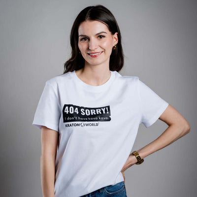 Kratom World Damen T-Shirt mit dem Motiv „sorry I don’t have kava kava” – originaler Merch für Kratom-Liebhaber und Fans der Marke Kratom World, stilvolles Streetwear-Design mit auffälligem Druck, bequemes T-Shirt für den täglichen Gebrauch, ideal für die Stadt, Events oder als Sammlerstück für die Kratom-Community