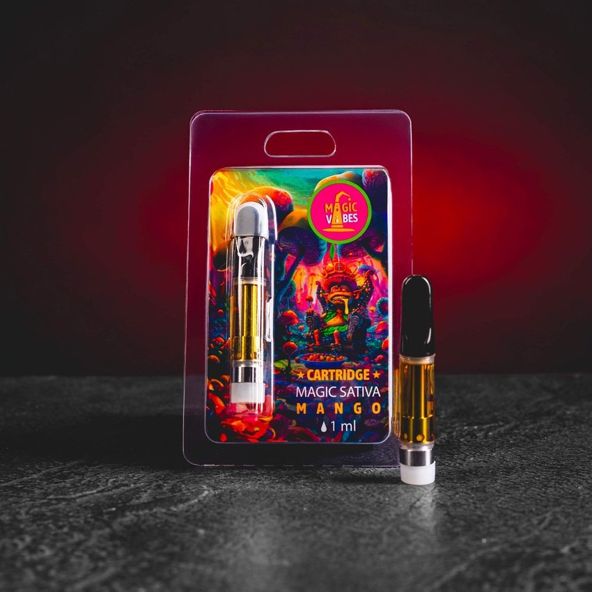 Magic Mix Cartridge Mango – Premium-Patrone mit innovativen Cannabinoiden und exotischem süßen Mango-Geschmack für fruchtige Entspannung. kratom world magic mix cartridge kratomworld verkauf cartucho premium con mezcla innovadora de cannabinoides y sabor dulce cremoso Gelato para una relajación equilibrada premium cartridge met innovatieve cannabinoïden in vier smaken: Gelato, Super Lemon, Blueberry OG en Mango voor comfortabel en stijlvol vapen